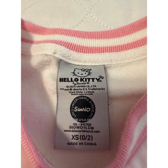 Hello Kitty Women’s Size XS White Pink Graphic Sweatshirt Crewneck Sanrio Cute - Picture 4 of 7